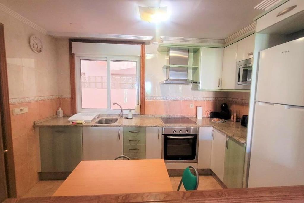 Centrico Apartamento En Redondela Apartment ภายนอก รูปภาพ